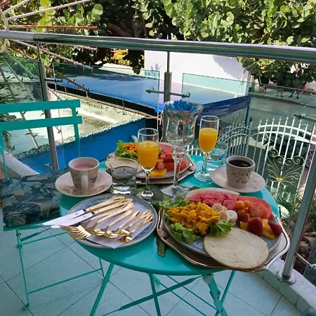 Con Desayuno Inluido Y Cerca Al Aeropuerto Cartagena